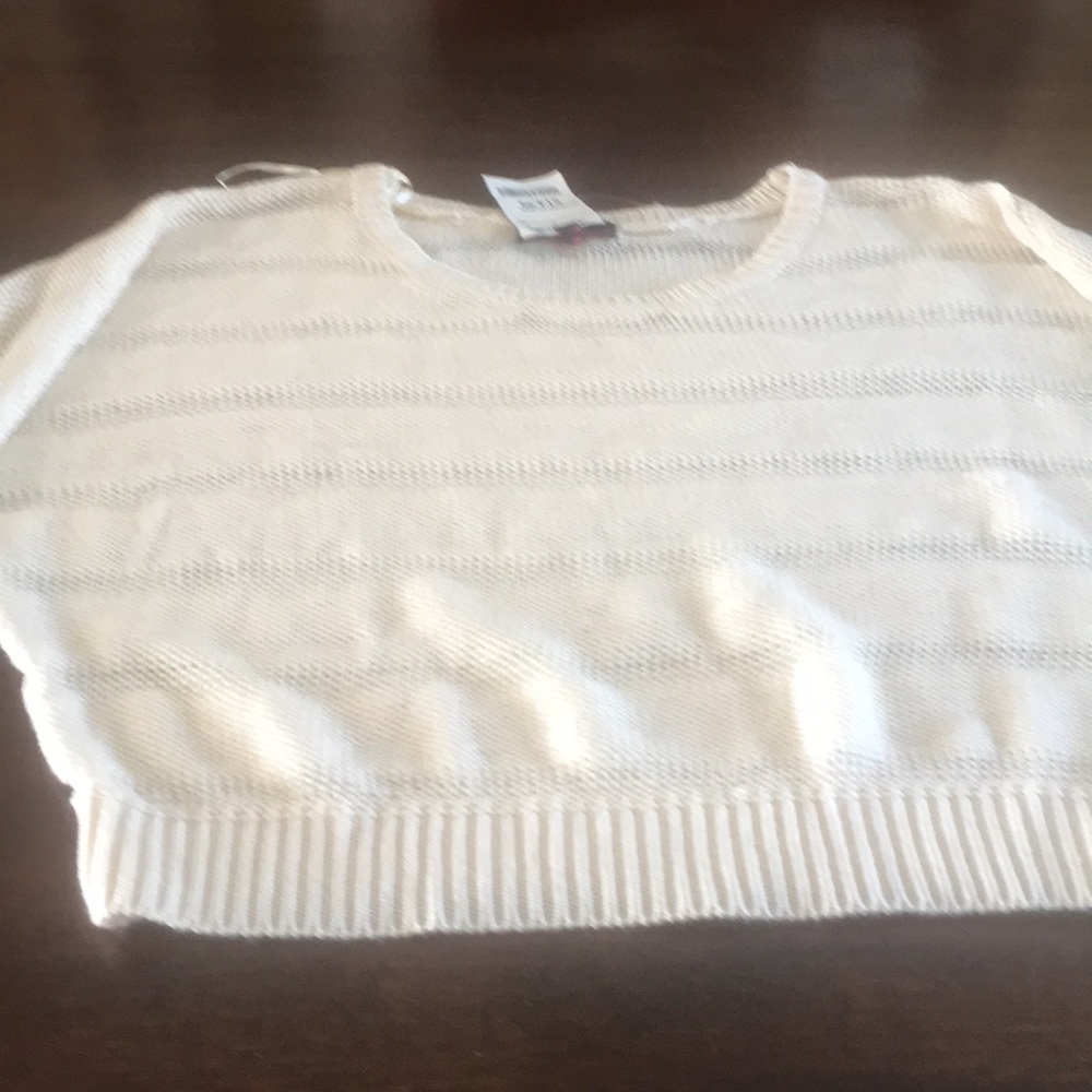 Top - Picture 2 of 4